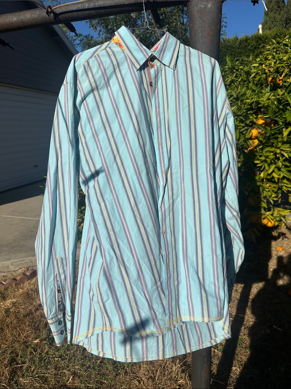 Men's Light Blue Striped Long-Sleeve Button-Down Shirt